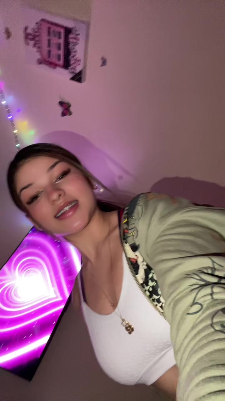 @Sara😼