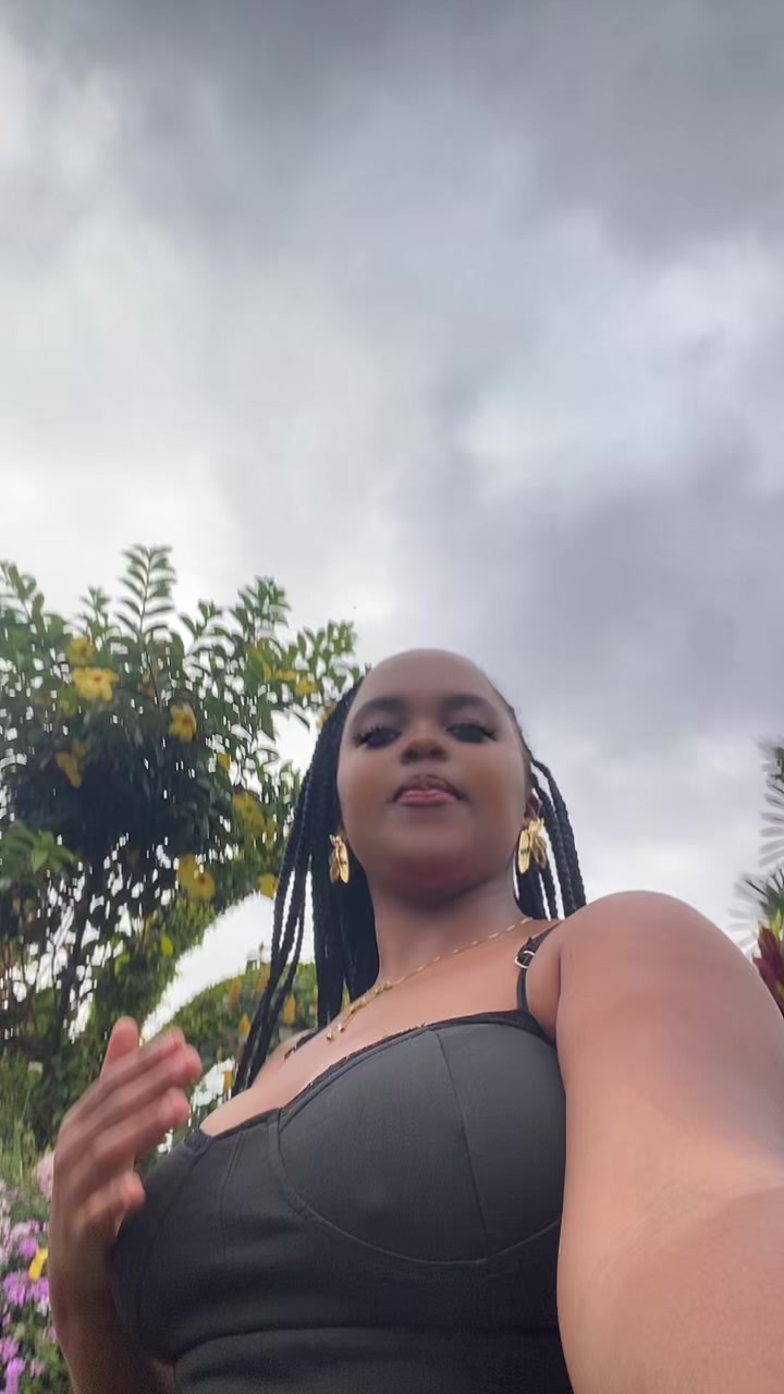 @Aisha🦋