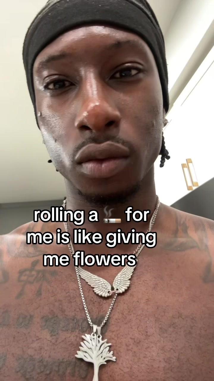 @￼