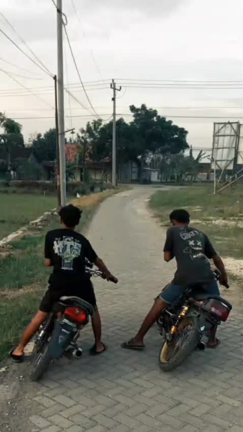 @FERDI....