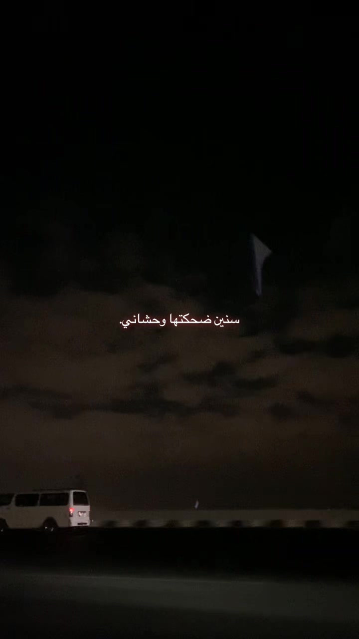 @•