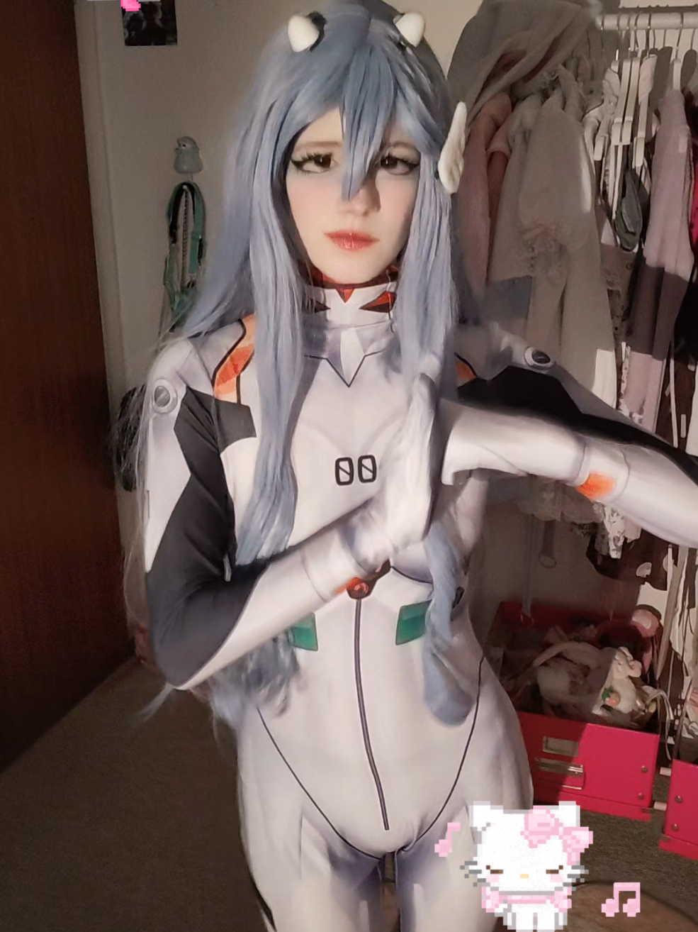 @:D