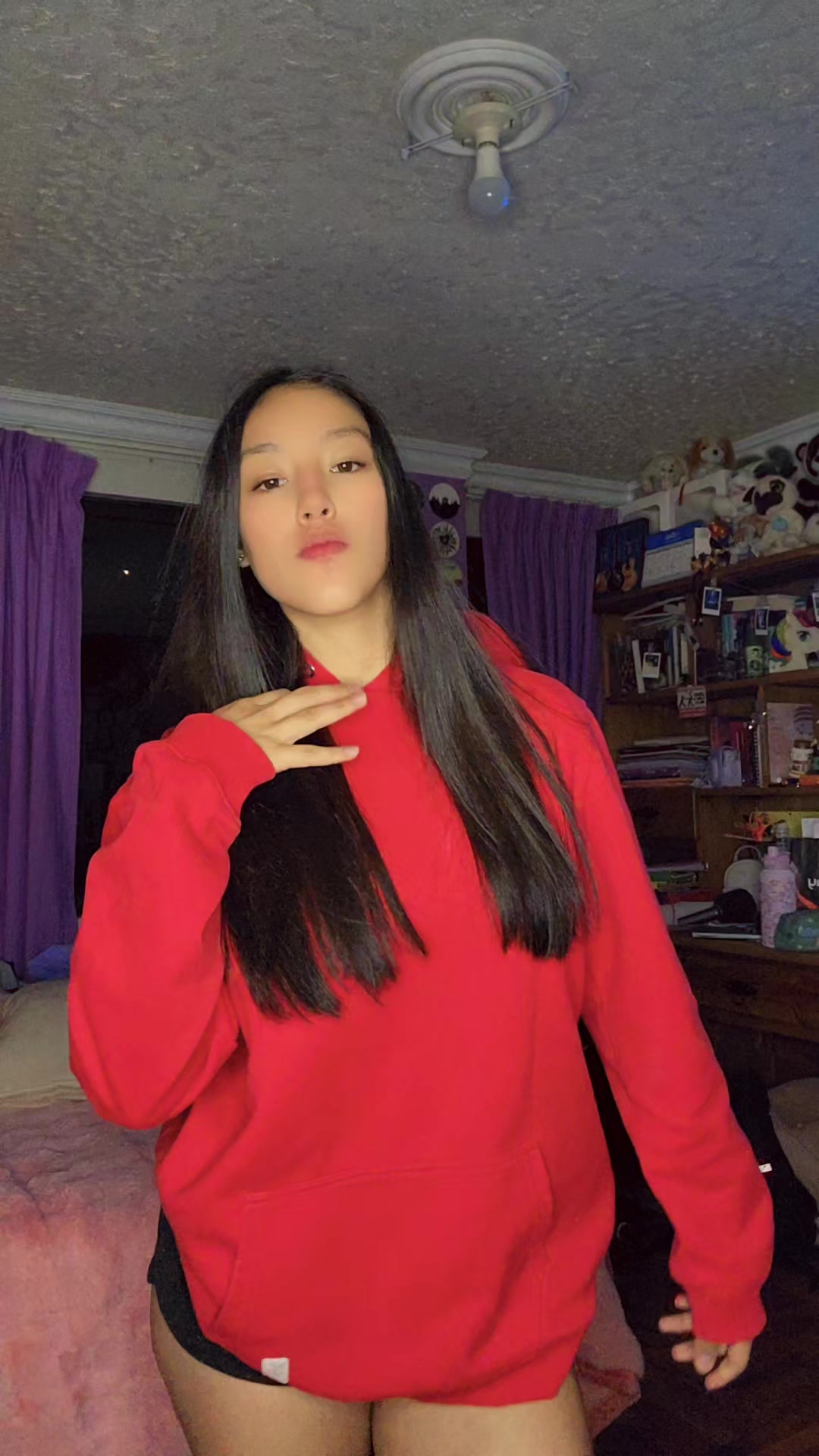 @Thais_v3