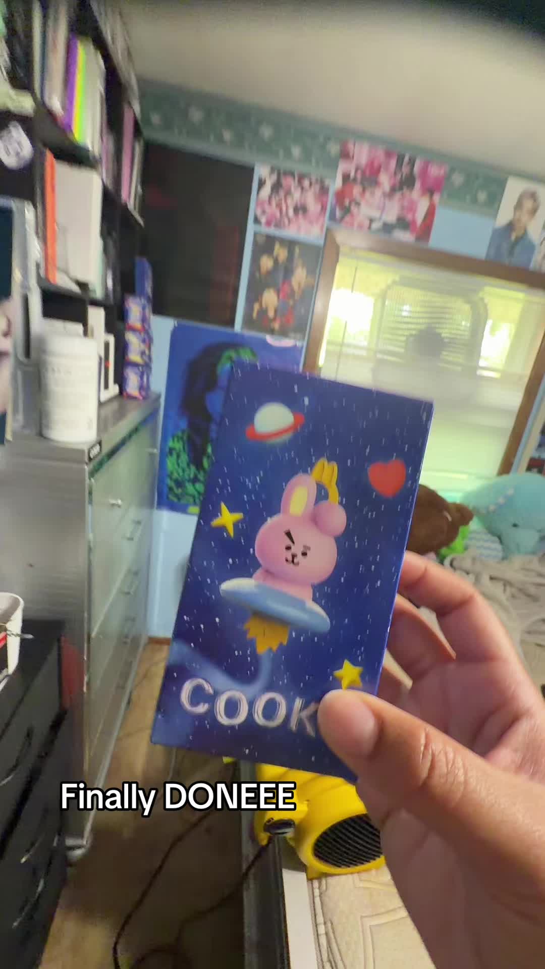 @T<3