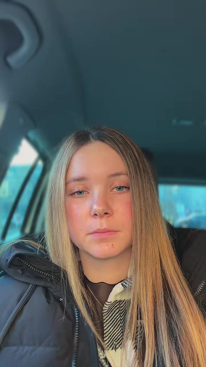 @Lena.pltdr