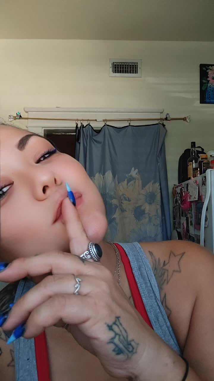 @mj