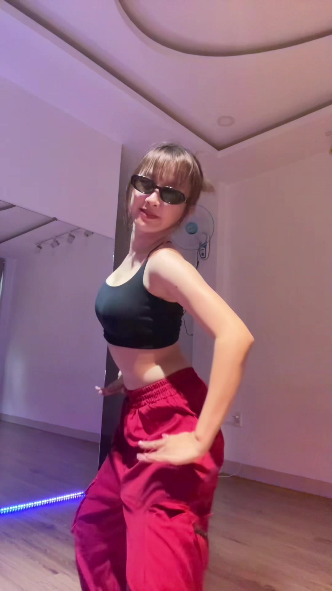 @𝓗𝓪̀ 𝓥𝓲 🌷
