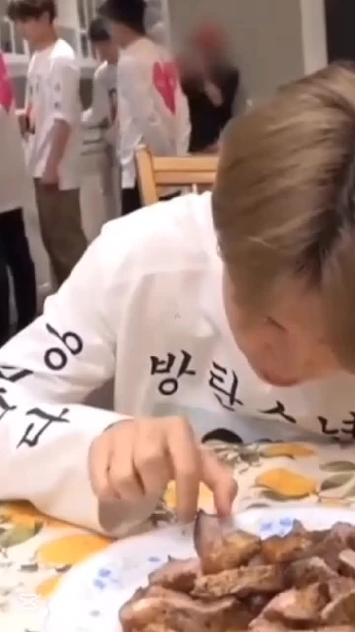 @𝓚𝓪𝓻𝓮𝓷𓂃 𓈒𓏸