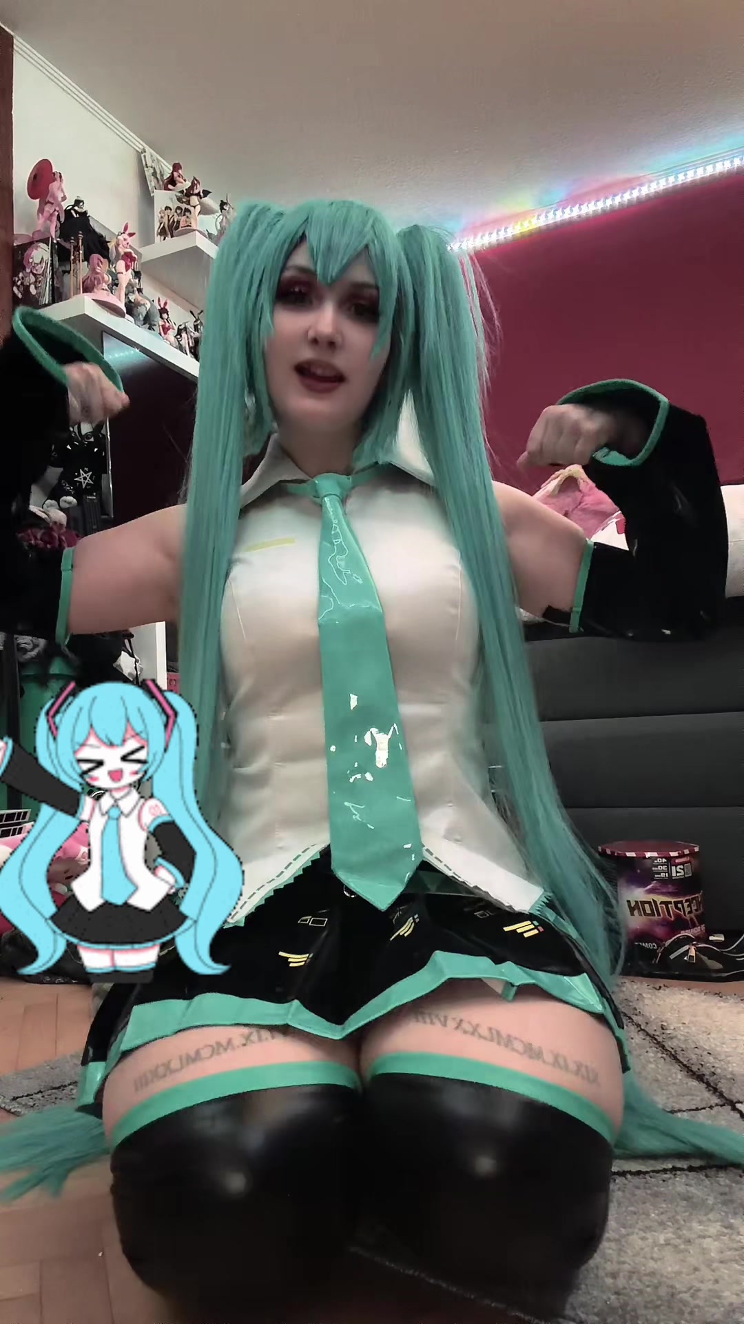 @liavandia_