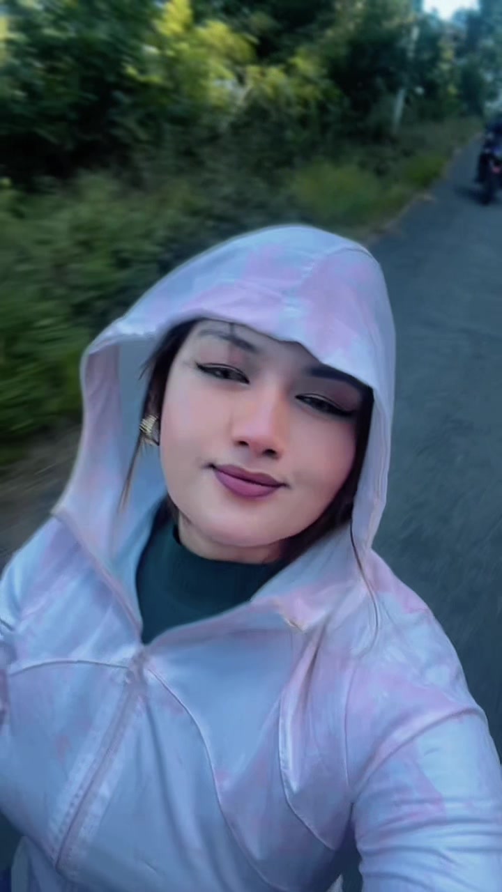 @Pooja 🕊