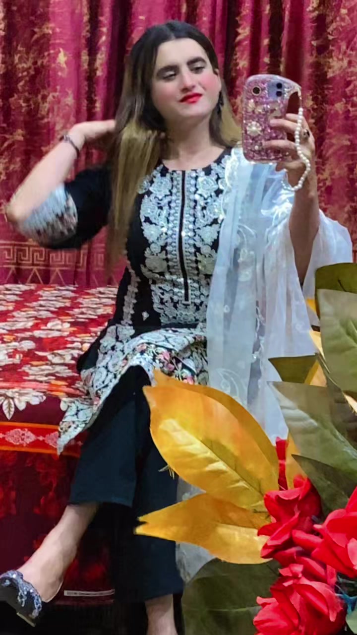 @꧁✿Miss..P𝚊𝚛𝚒✿꧂