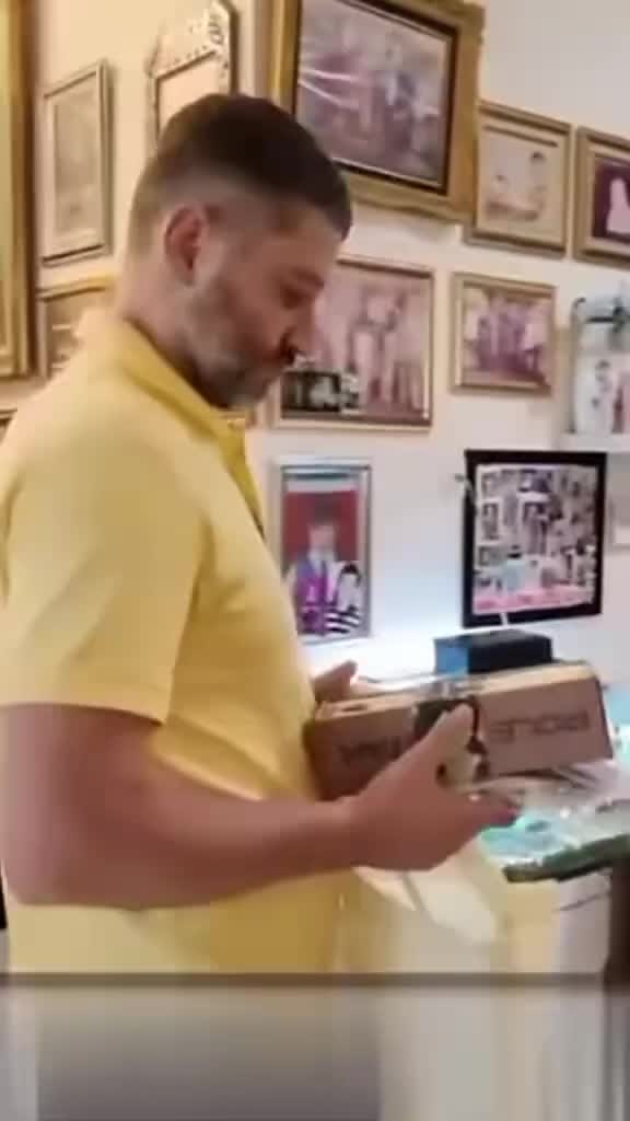 @Billy