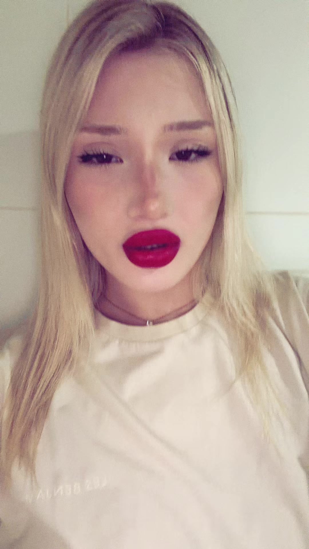 @𝑳𝑨𝑹𝑨 𝑵𝑨𝒁