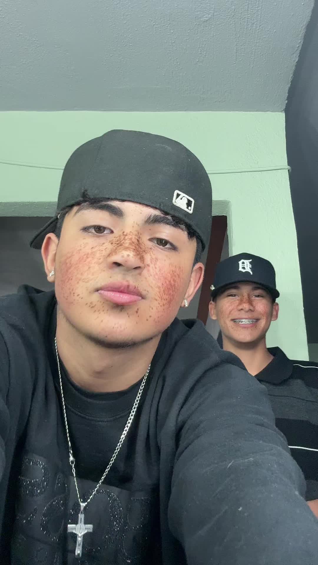 @Humberto y Eduardo 🖤