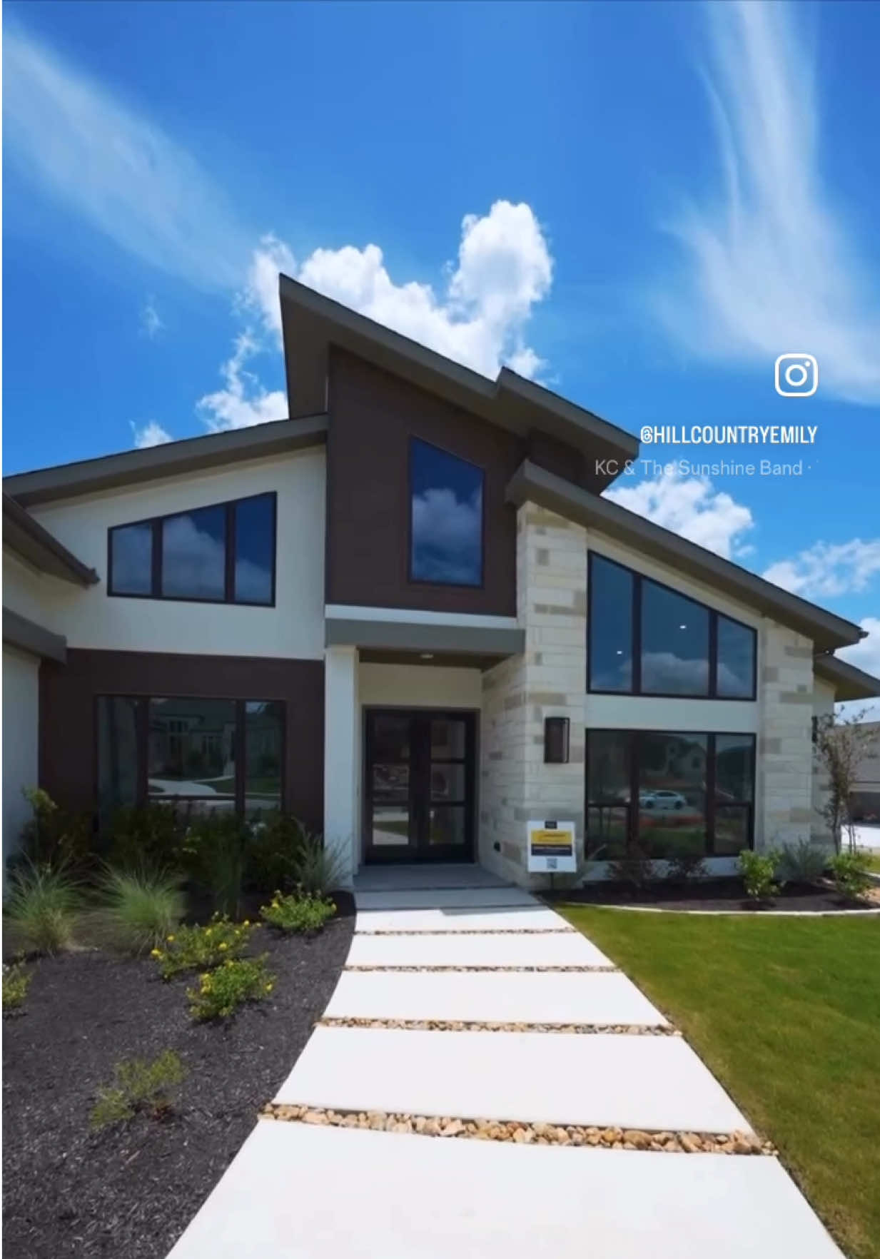 @Emily Garza | Perry Homes