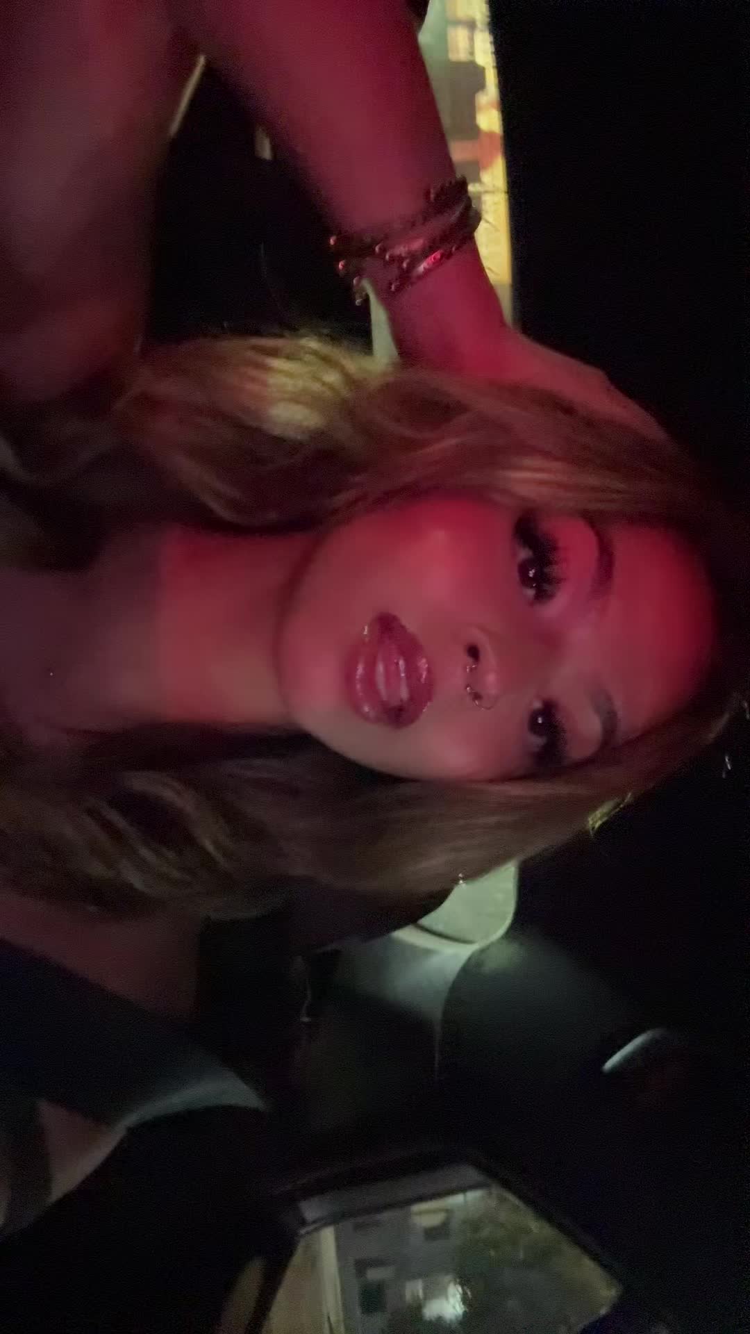 @daniella