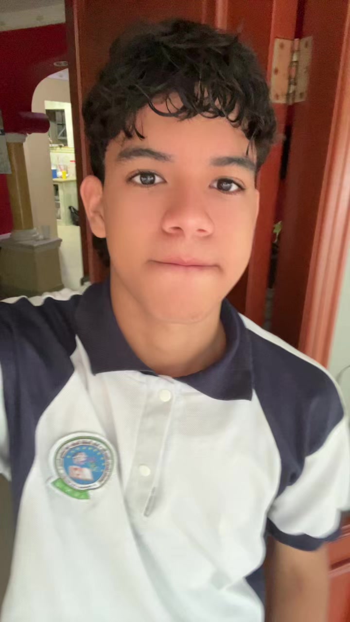 @Kleider Amv🤴🏻🌇
