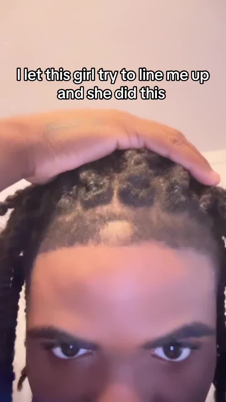 @℣