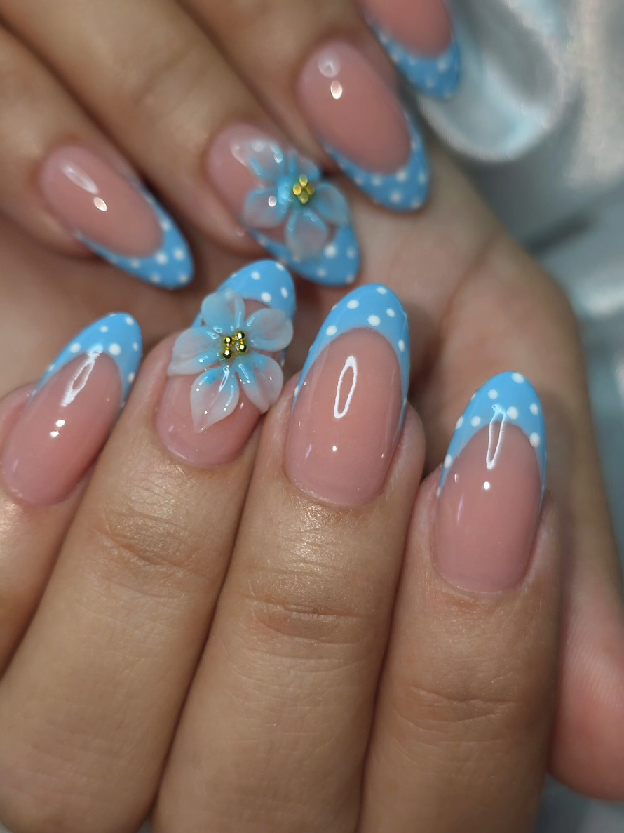 @Elizabeth_nails