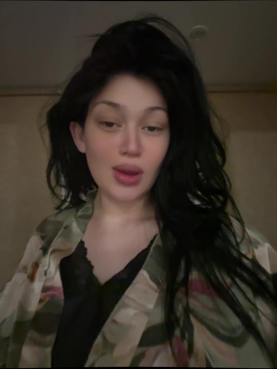 @FayzovnaKari
