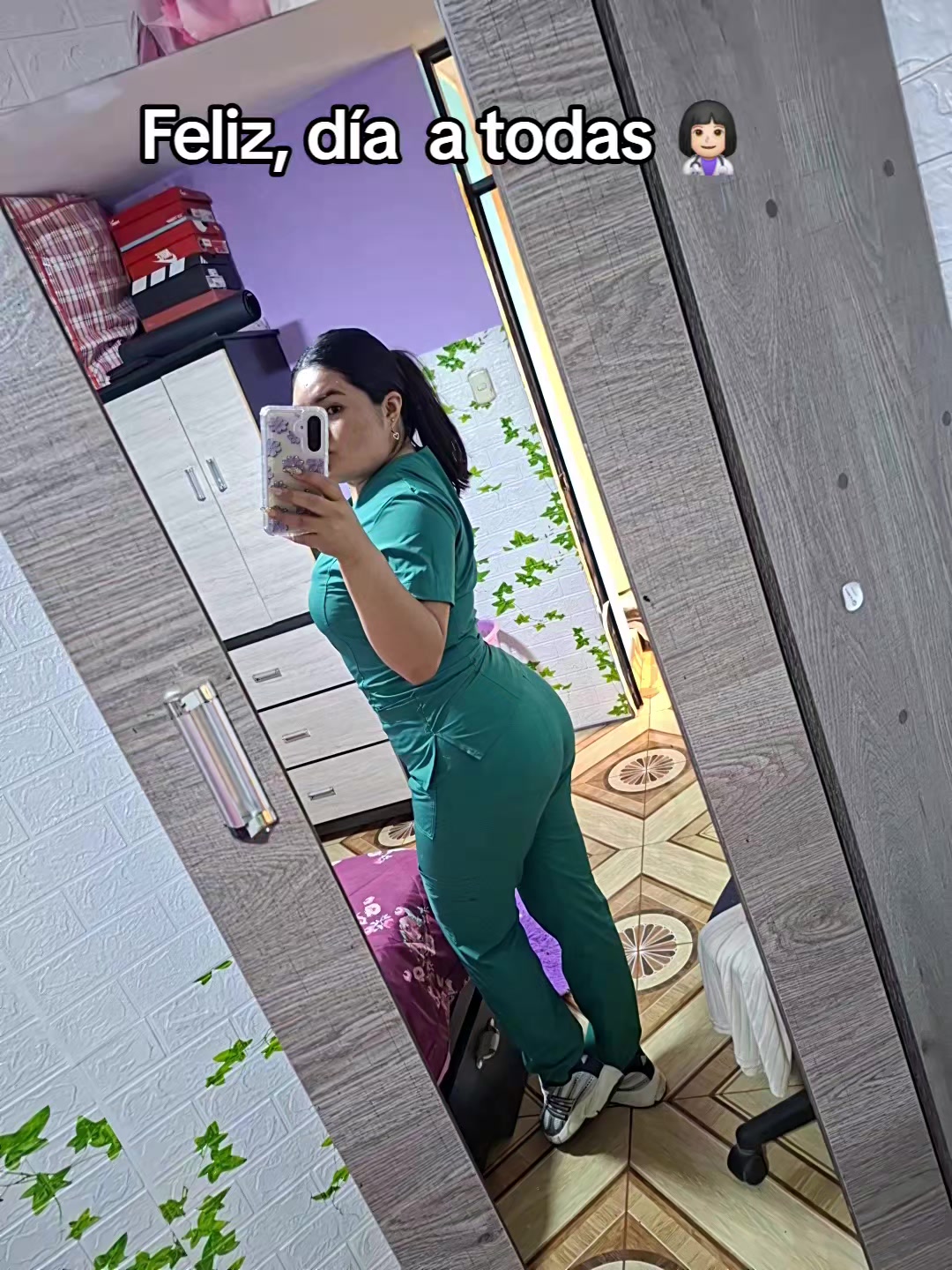 @Lore 🦋 💚
