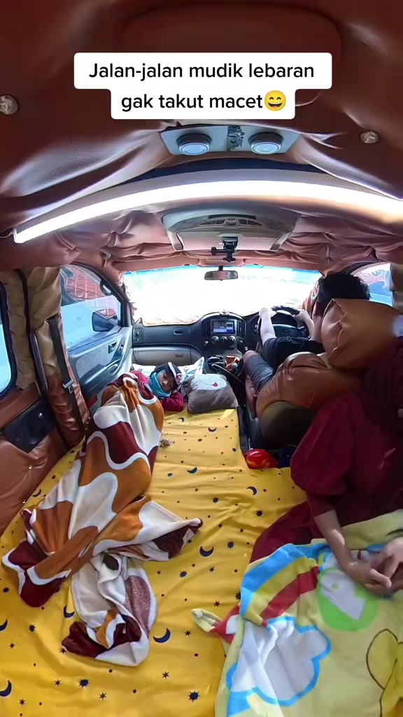 @family homestay campervan