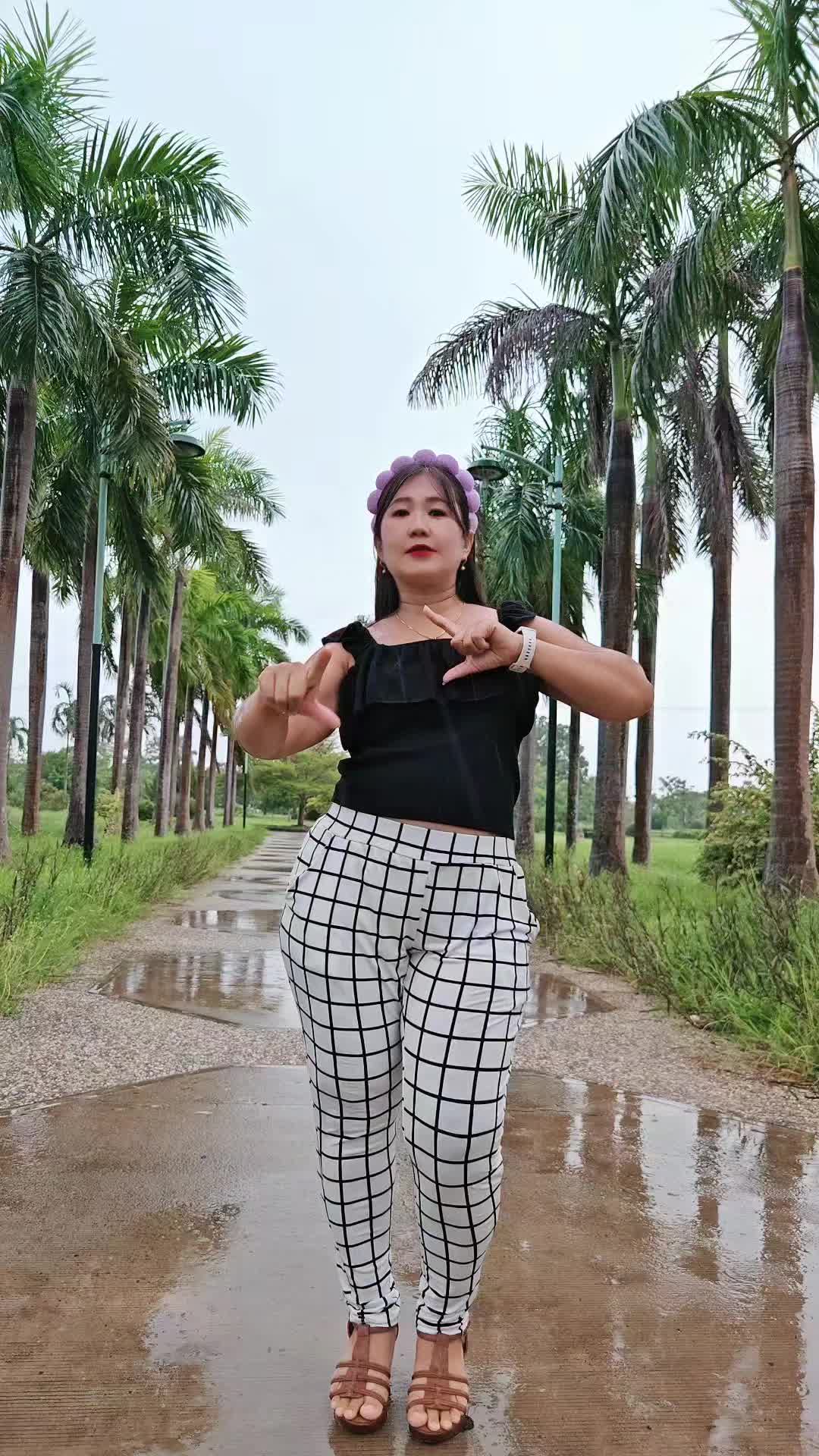 @🦋Song Laypyay Hnin (official)