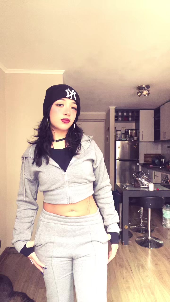 @itsdanisixx