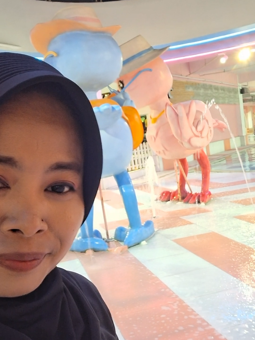 @neng aprilia (Baby R)🥰