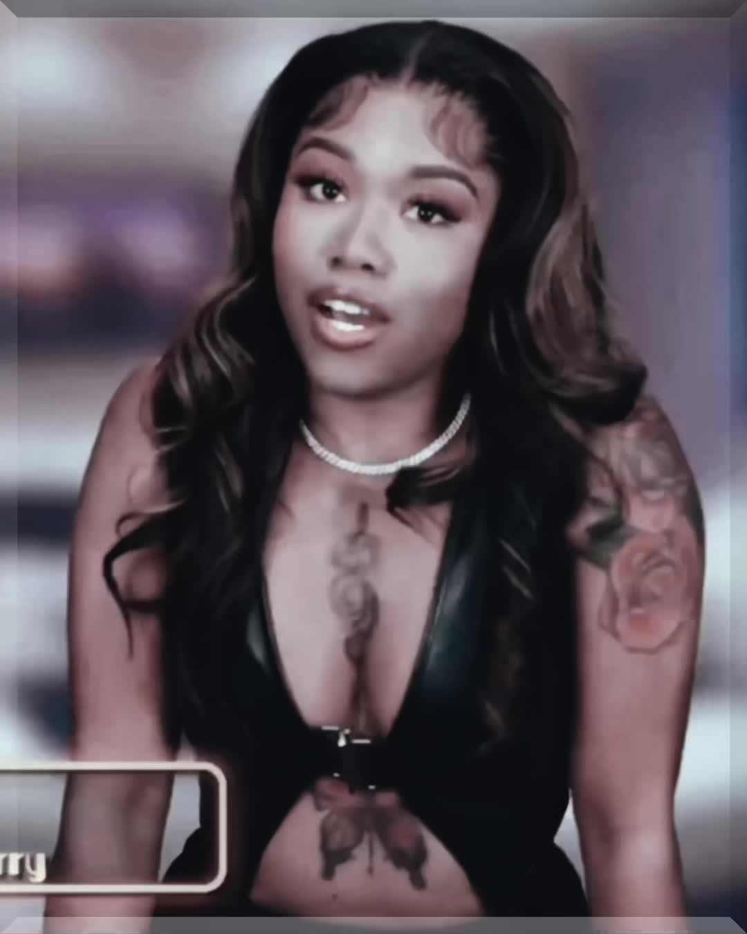 @￶