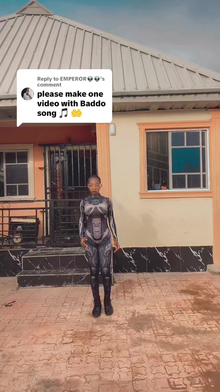 @That robot girl 🤖