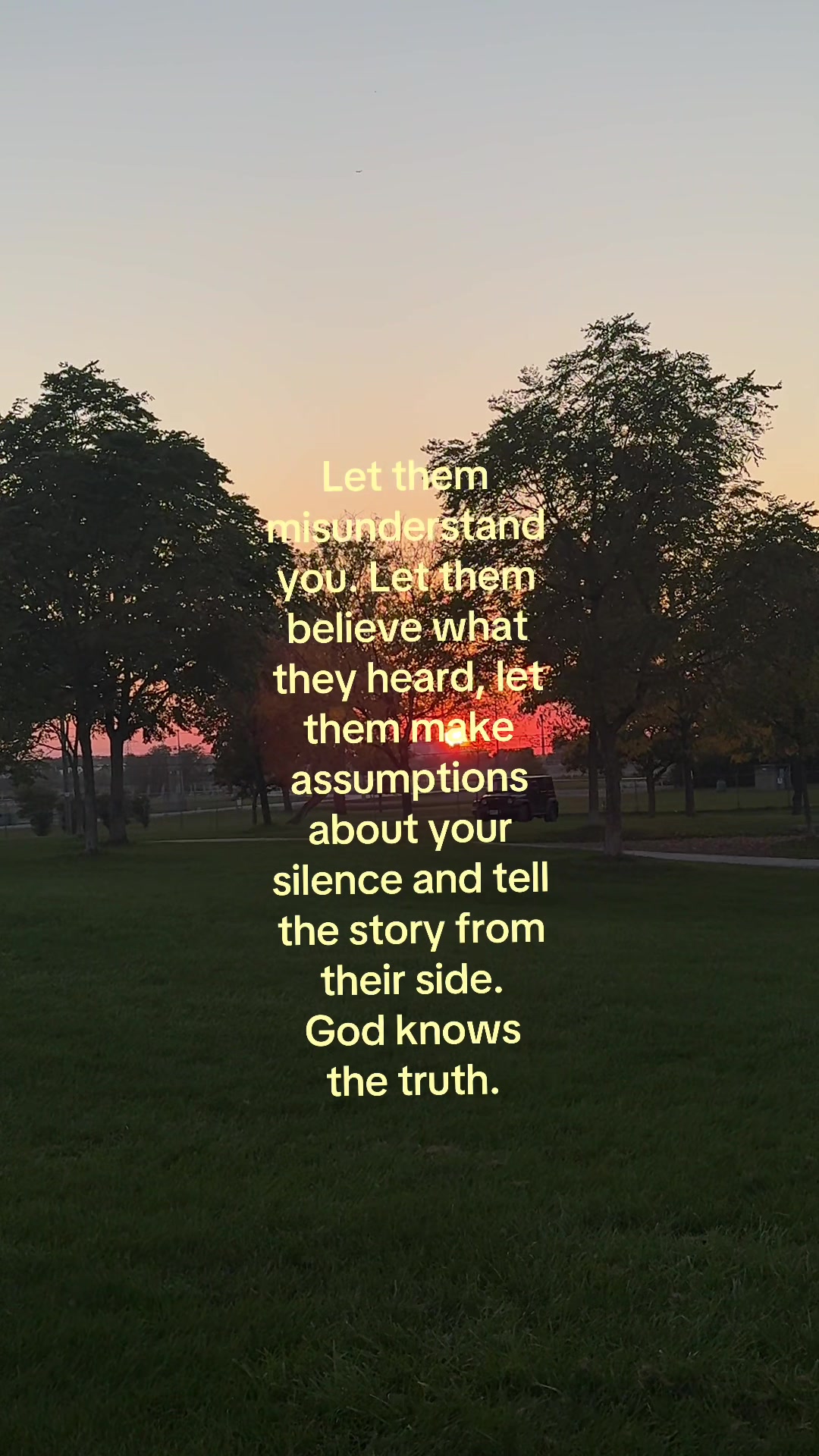 @ℒ ᥫ᭡