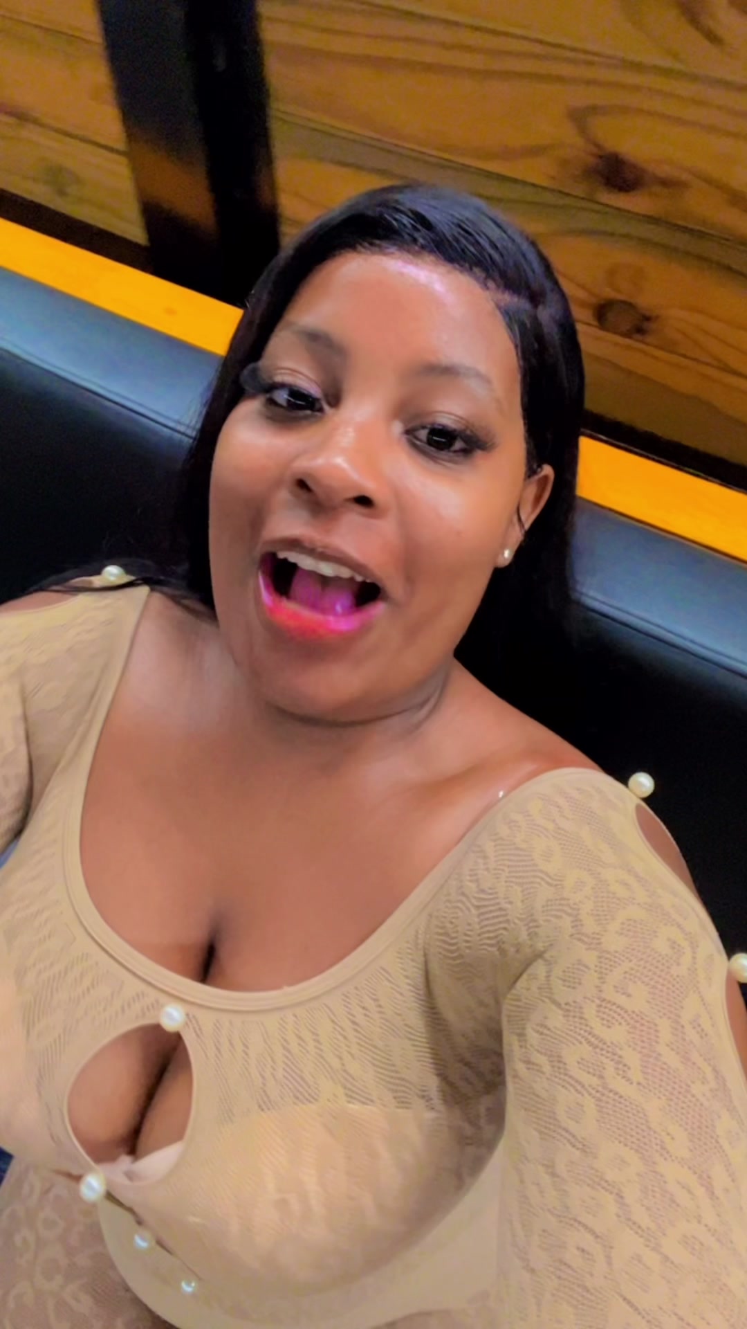 @Nomsanaledi