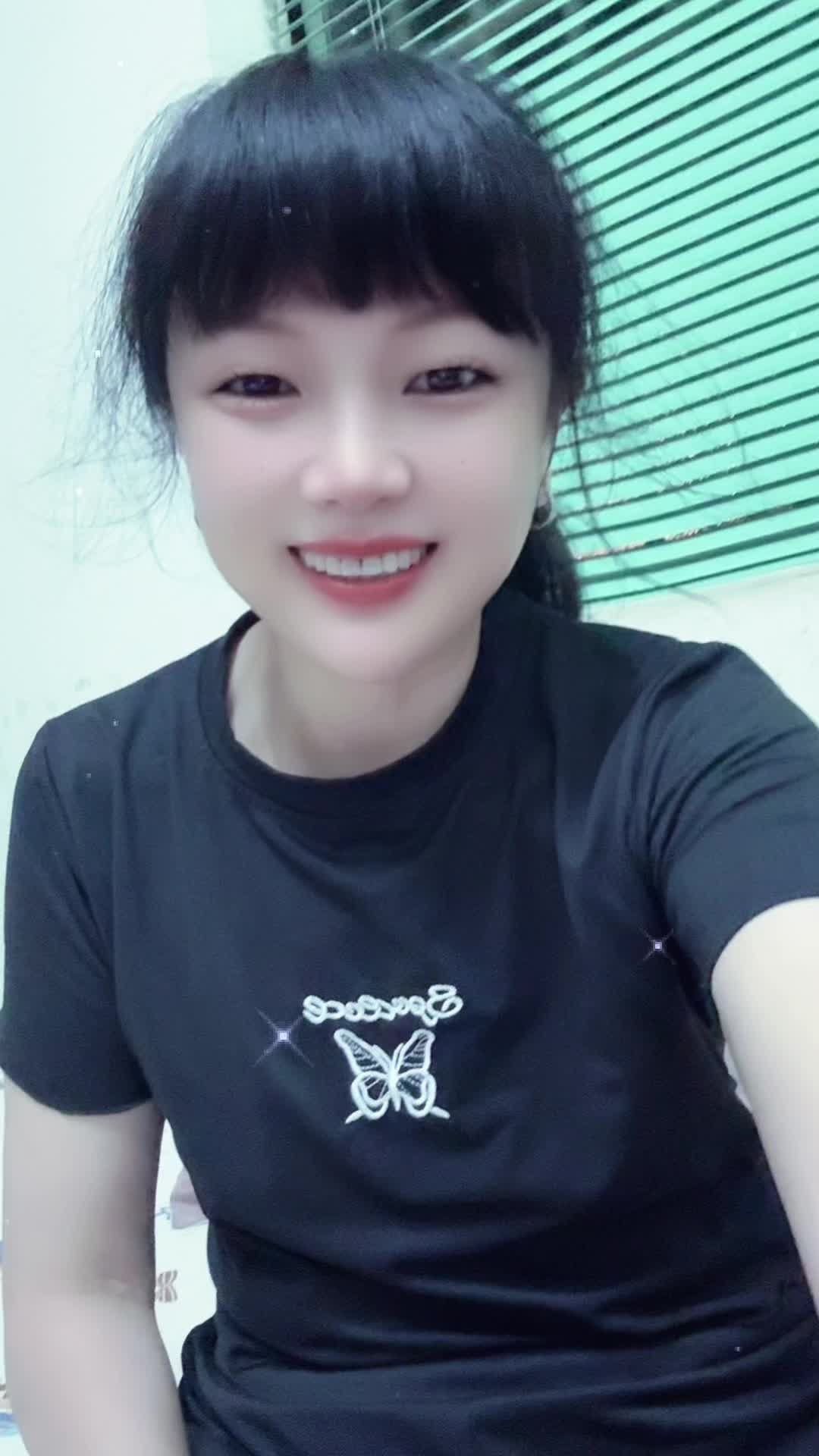 @樂觀活潑開朗的小艾