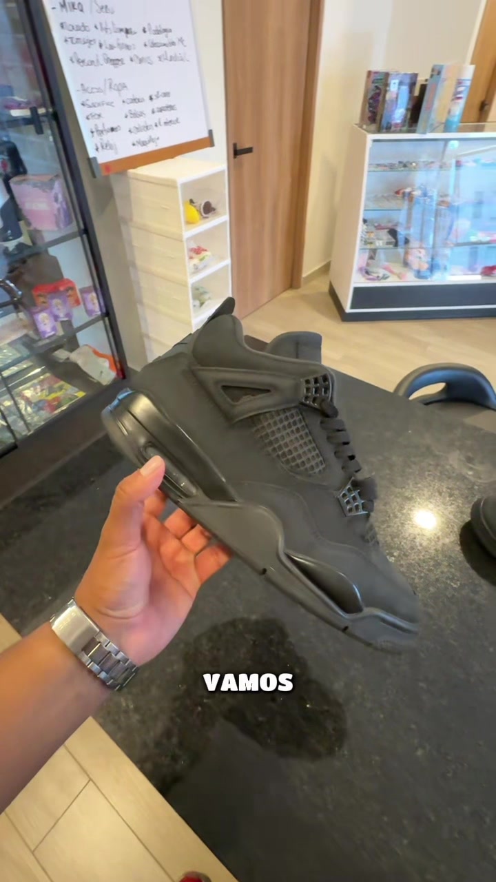 @Familia Sneaker