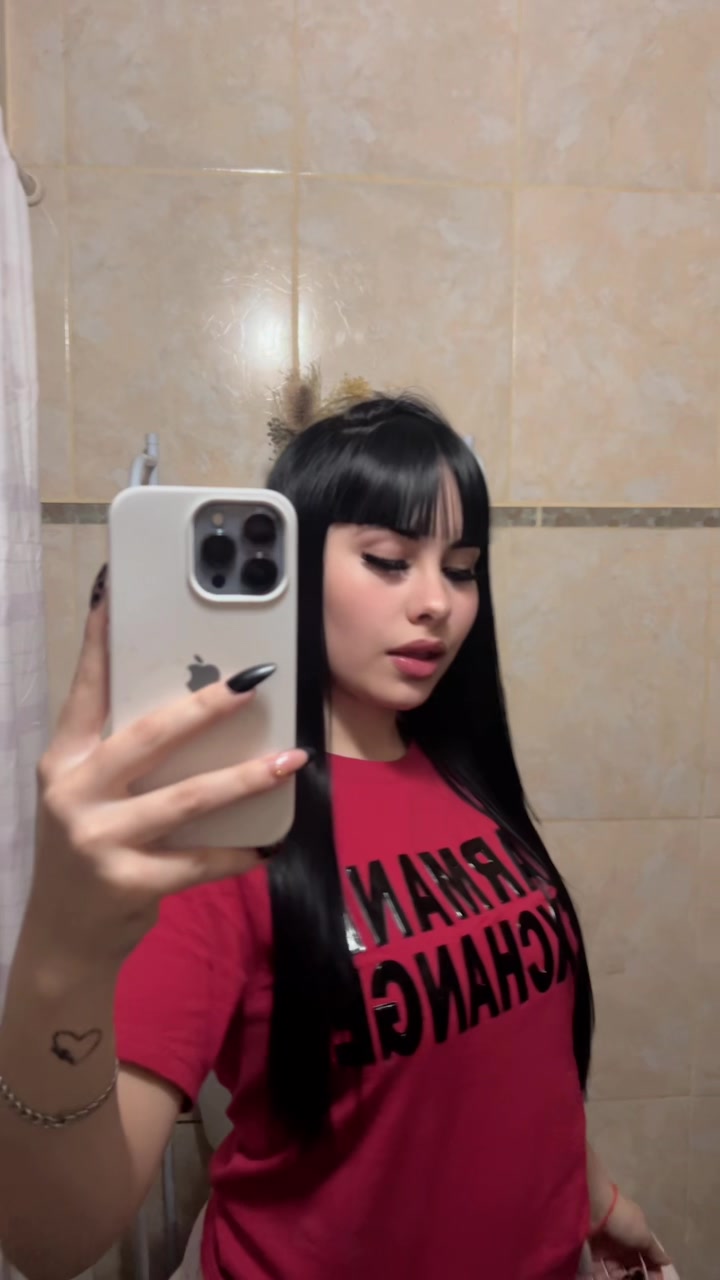 @𝓿𝓪𝓵𝓮𝓷𝓽𝓽𝓲𝓷𝓪𝓪 ❤️&zwj;🔥