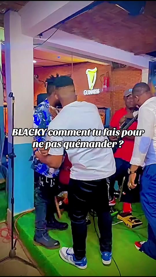 @blackystar 🇨🇲
