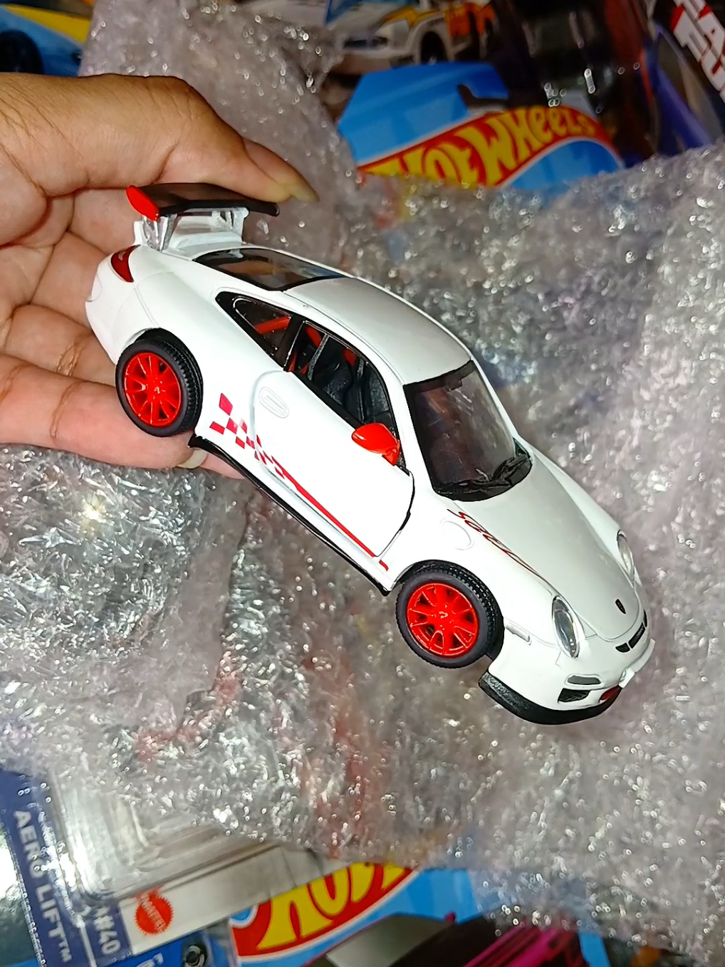 @Minis_PopGeek