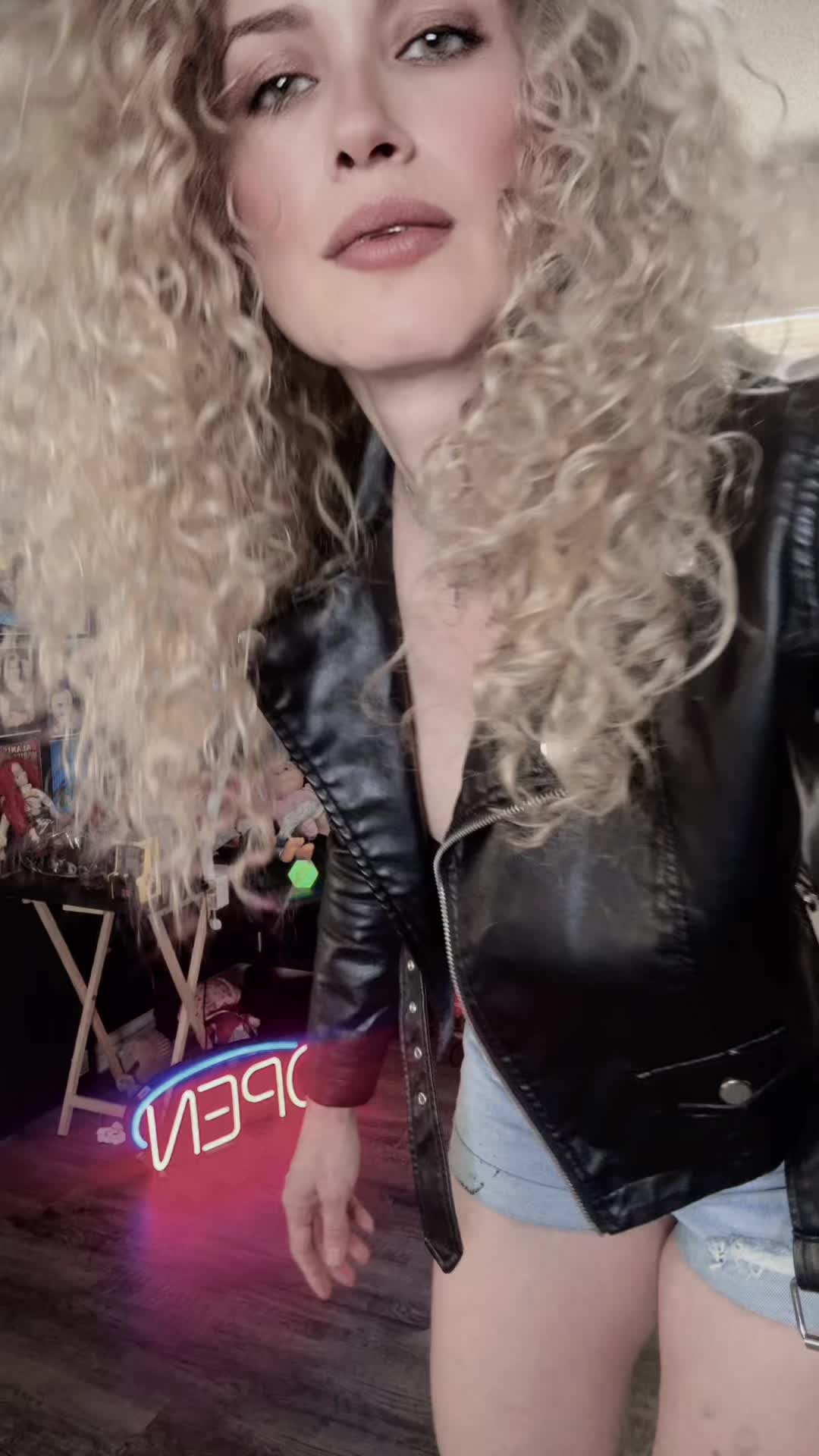 @Arelina Castro