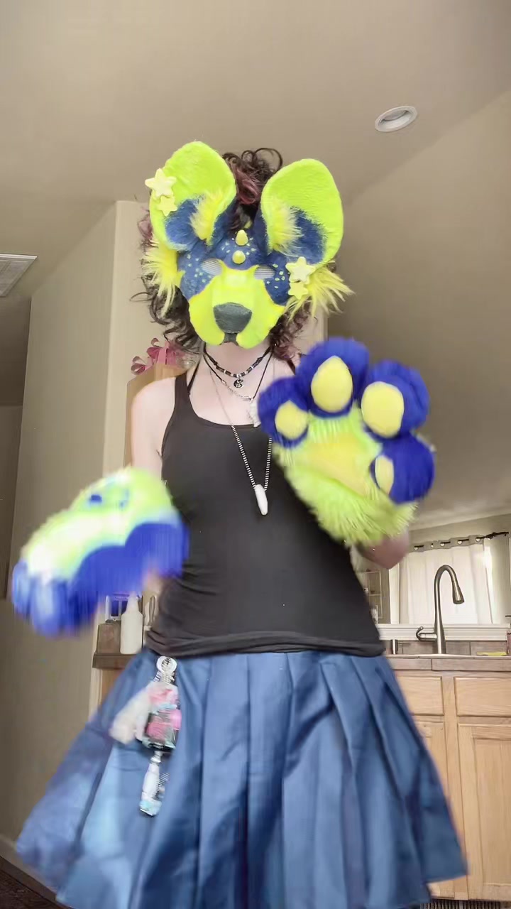 @Taz 🐺 🔜 Furlandia