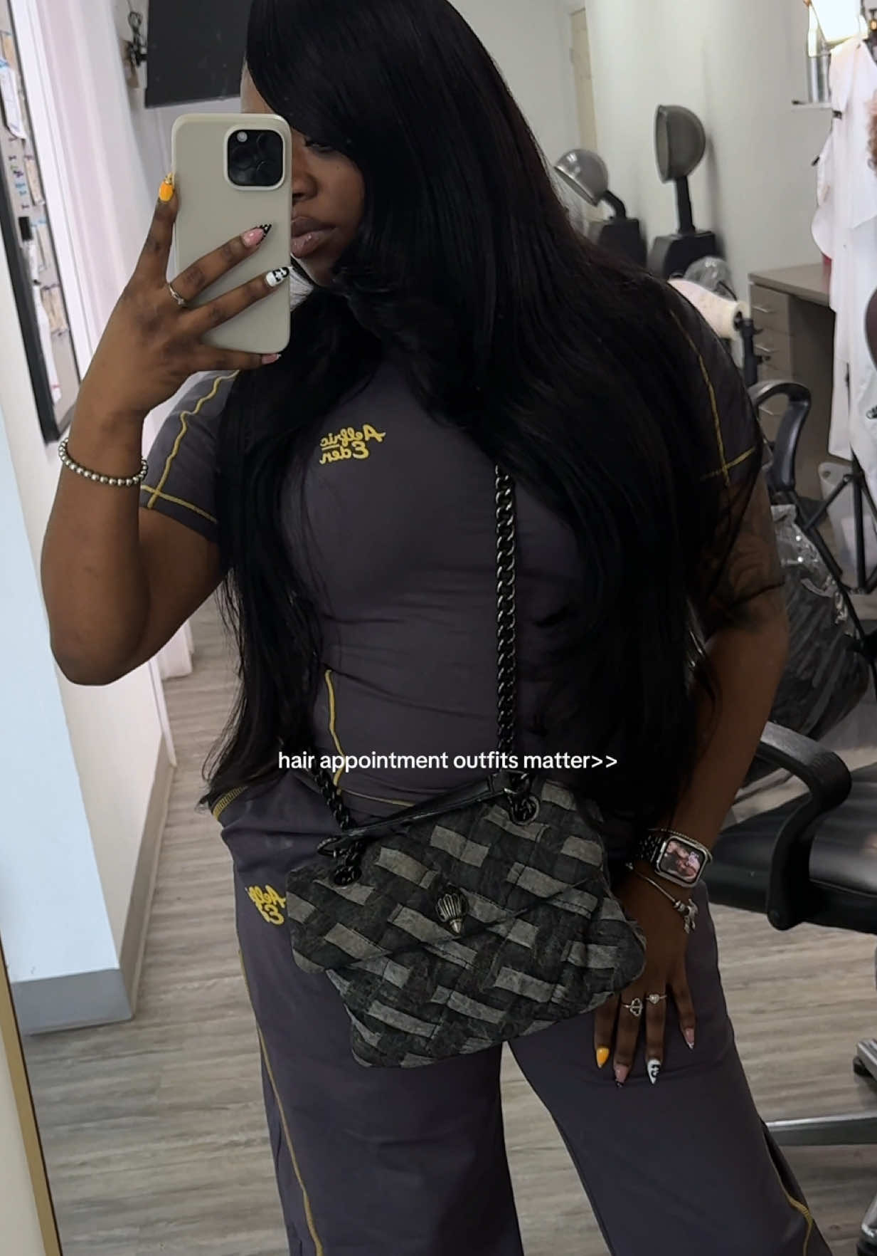 @Moni&rsquo;Que ᥫ᭡