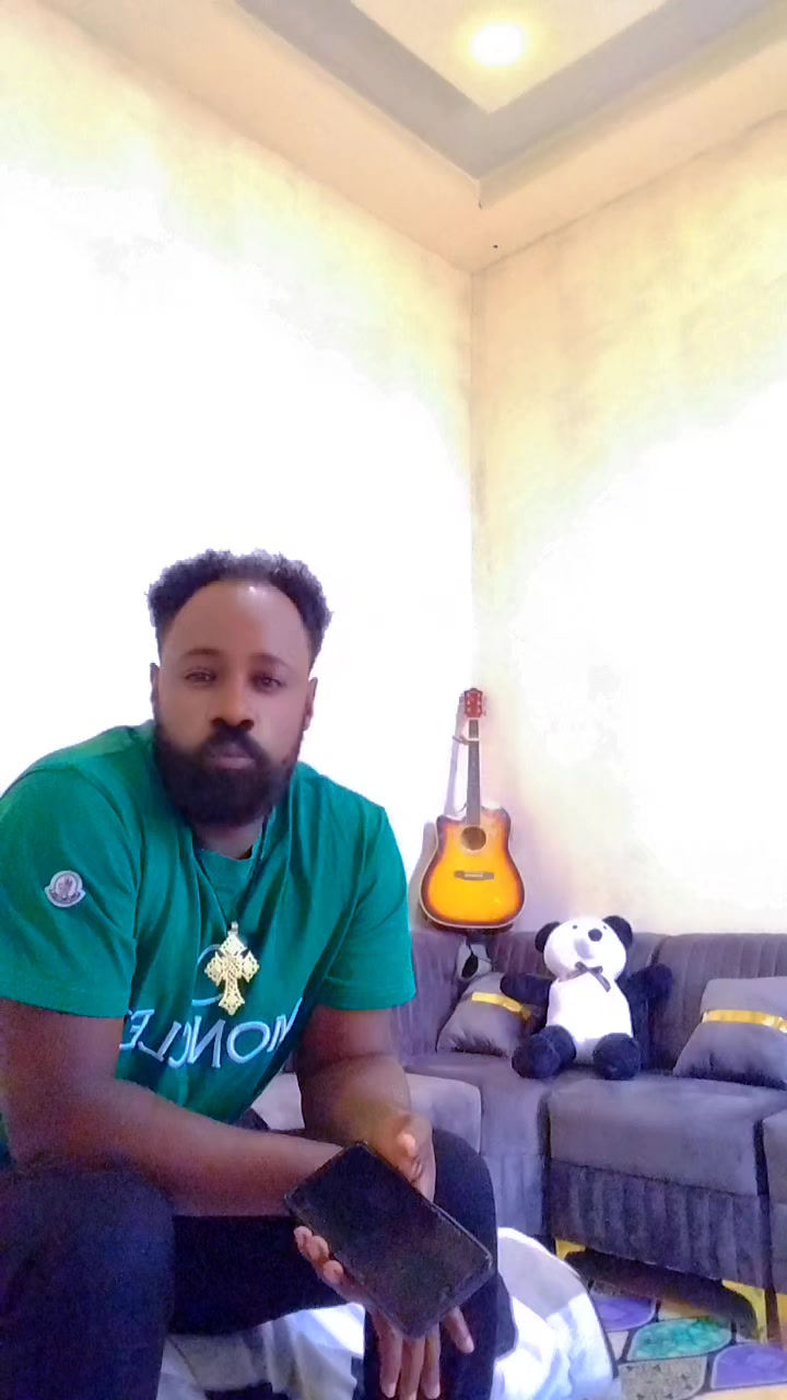 @ዞዊ ናዝራዊ