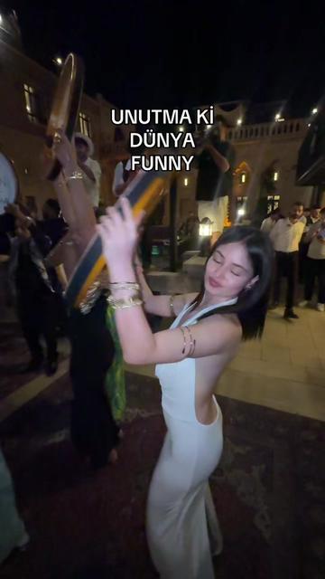 @Lara