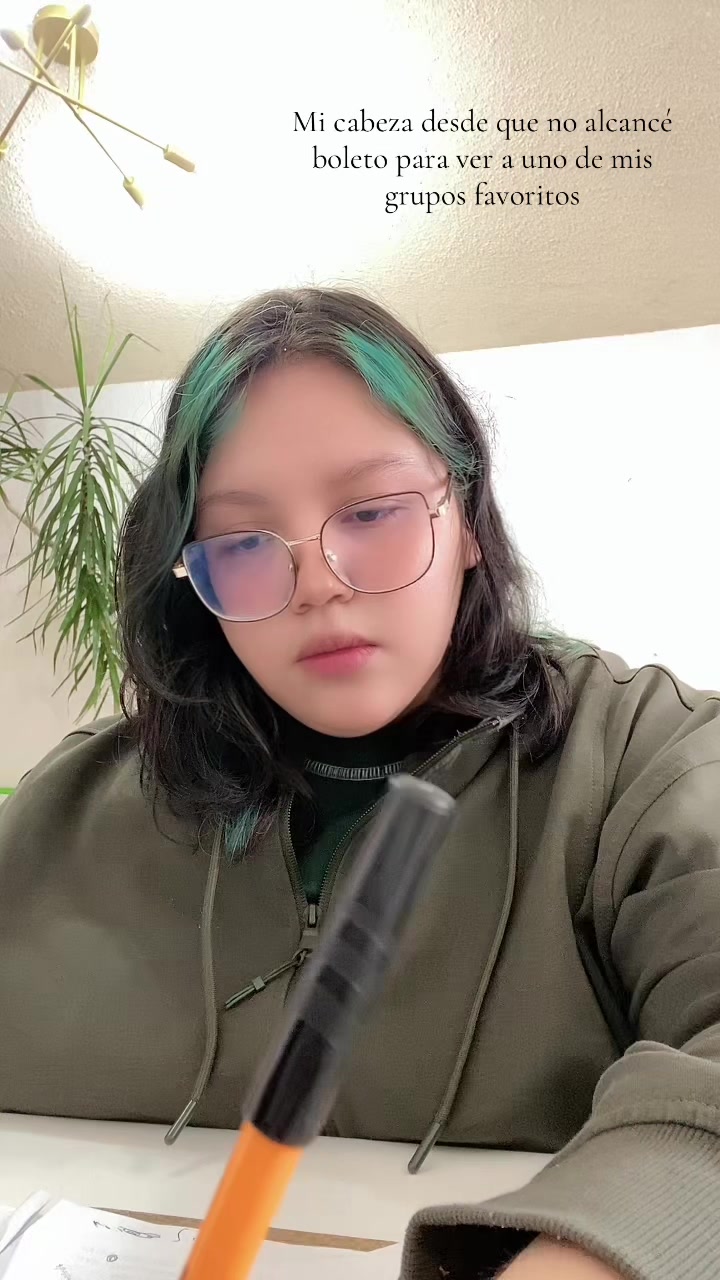 @imoonholic_