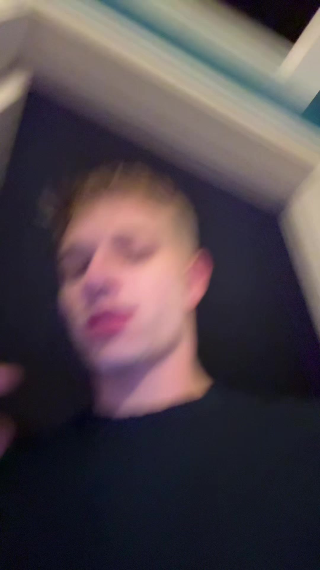 @Kim👻