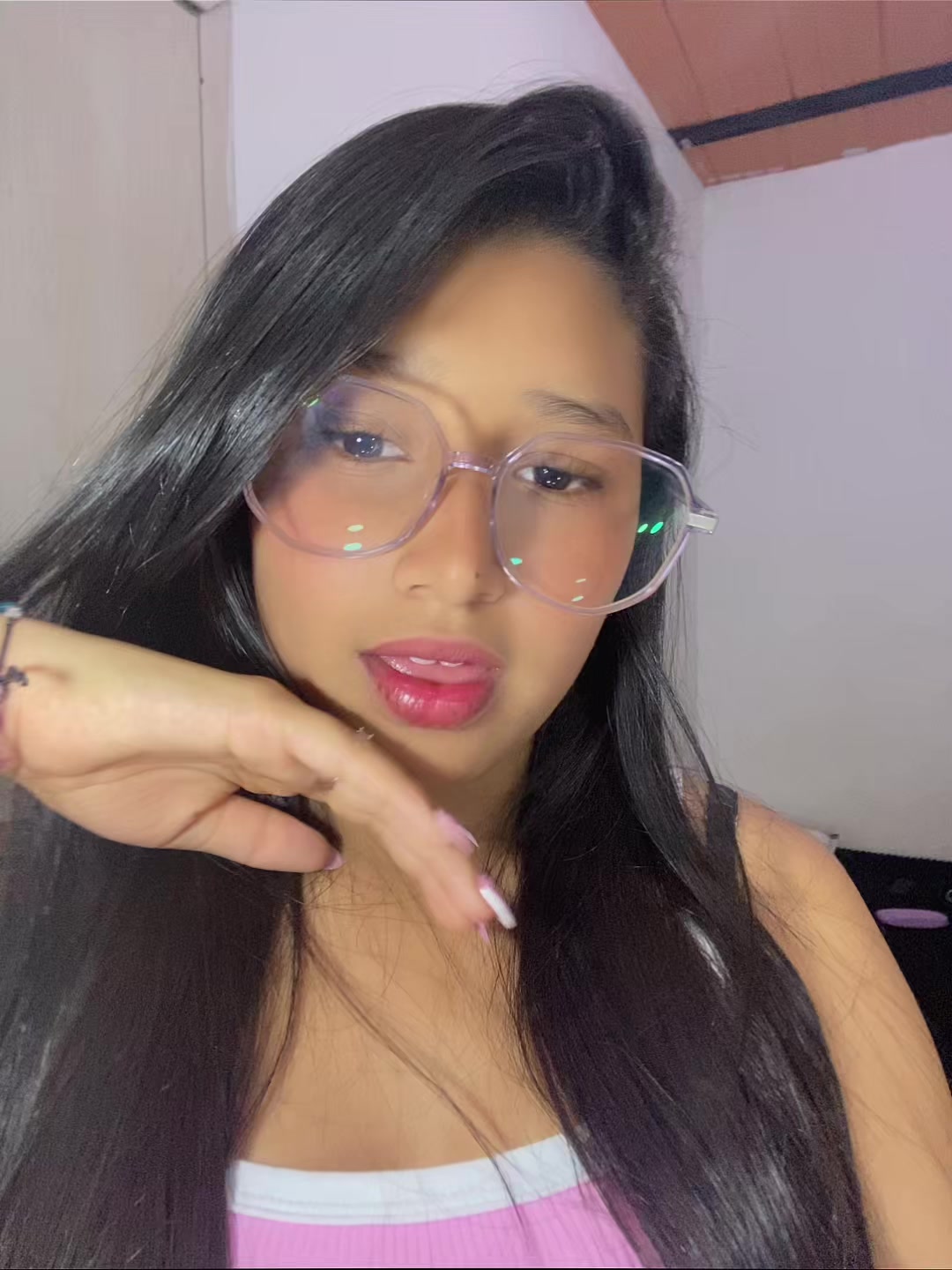 @Valeska๐