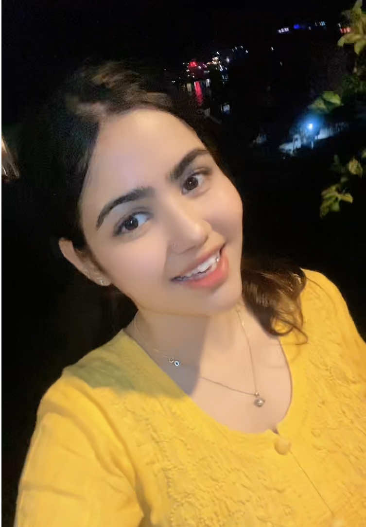 @ẞɑɾśɦα🧸