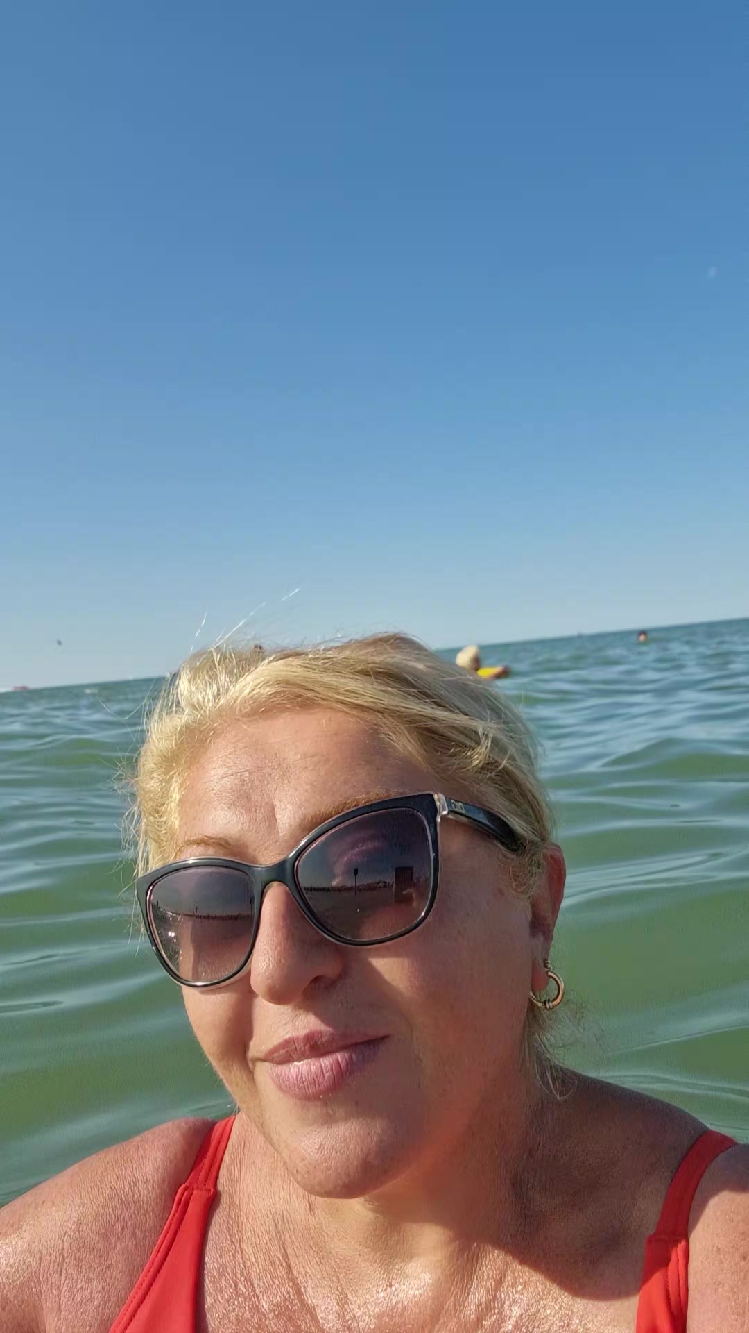 @user348922318047