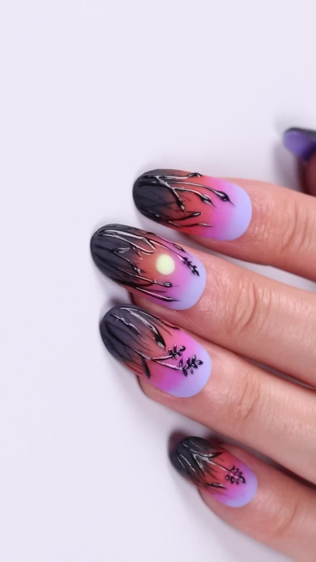 @Naio Nails
