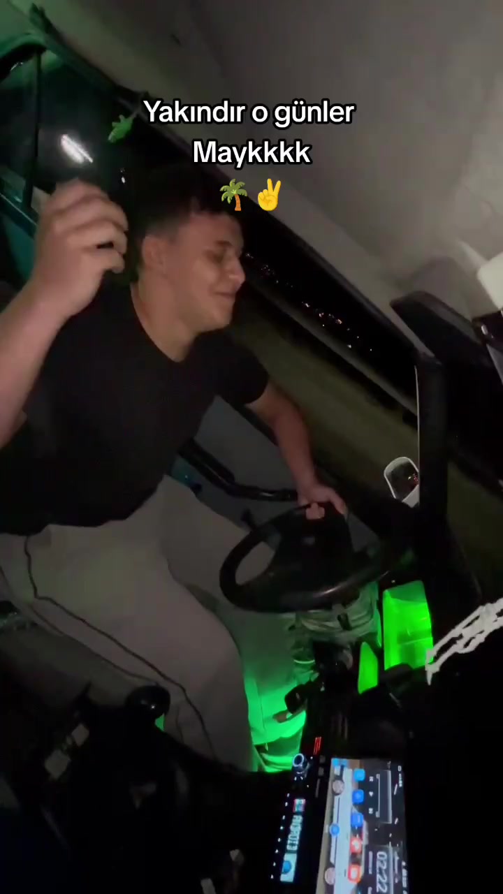 @ⱯHꞀⱯꓕ